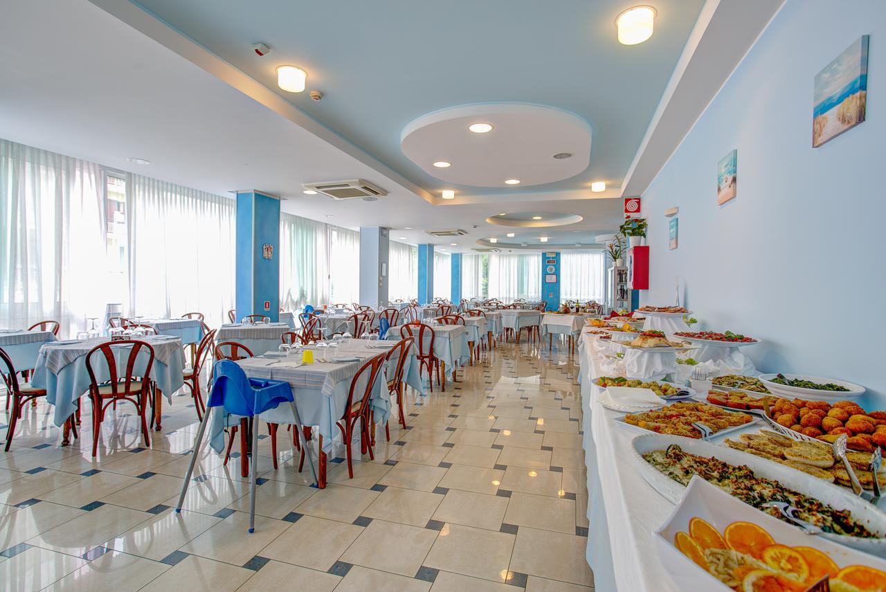 Hotel Ervill Rimini Exterior photo